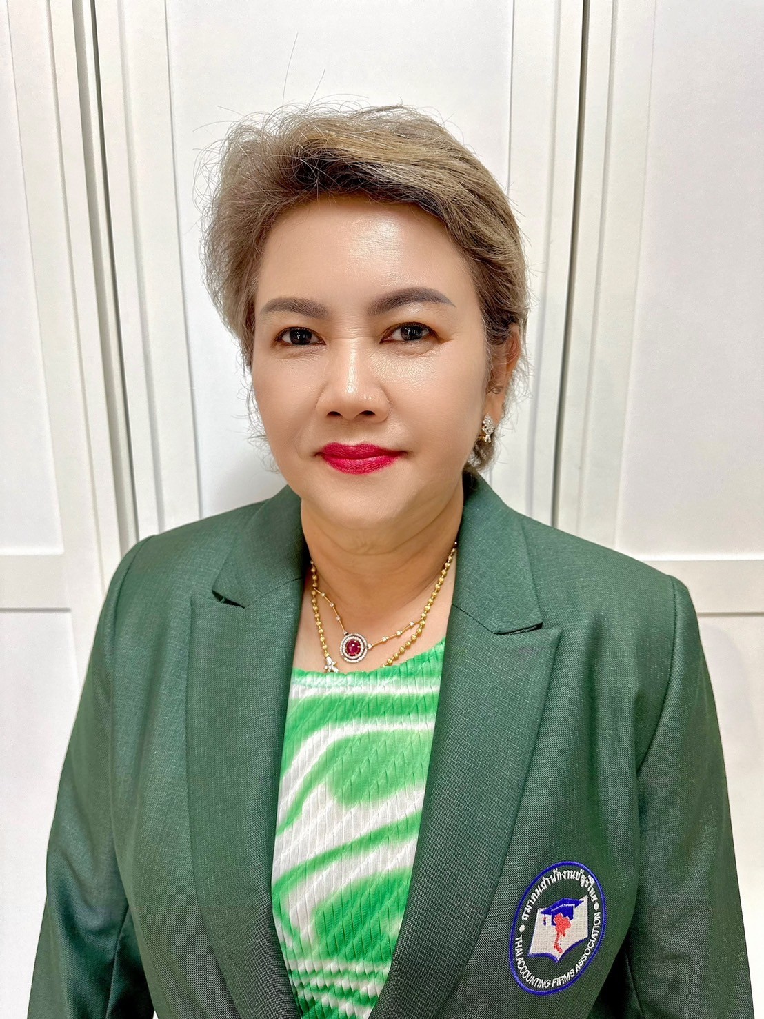 นางวิกางอร เสาธงไชยคง