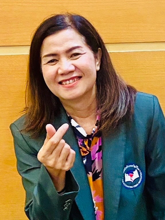 นางสาววิภารัตน์ ขำมี