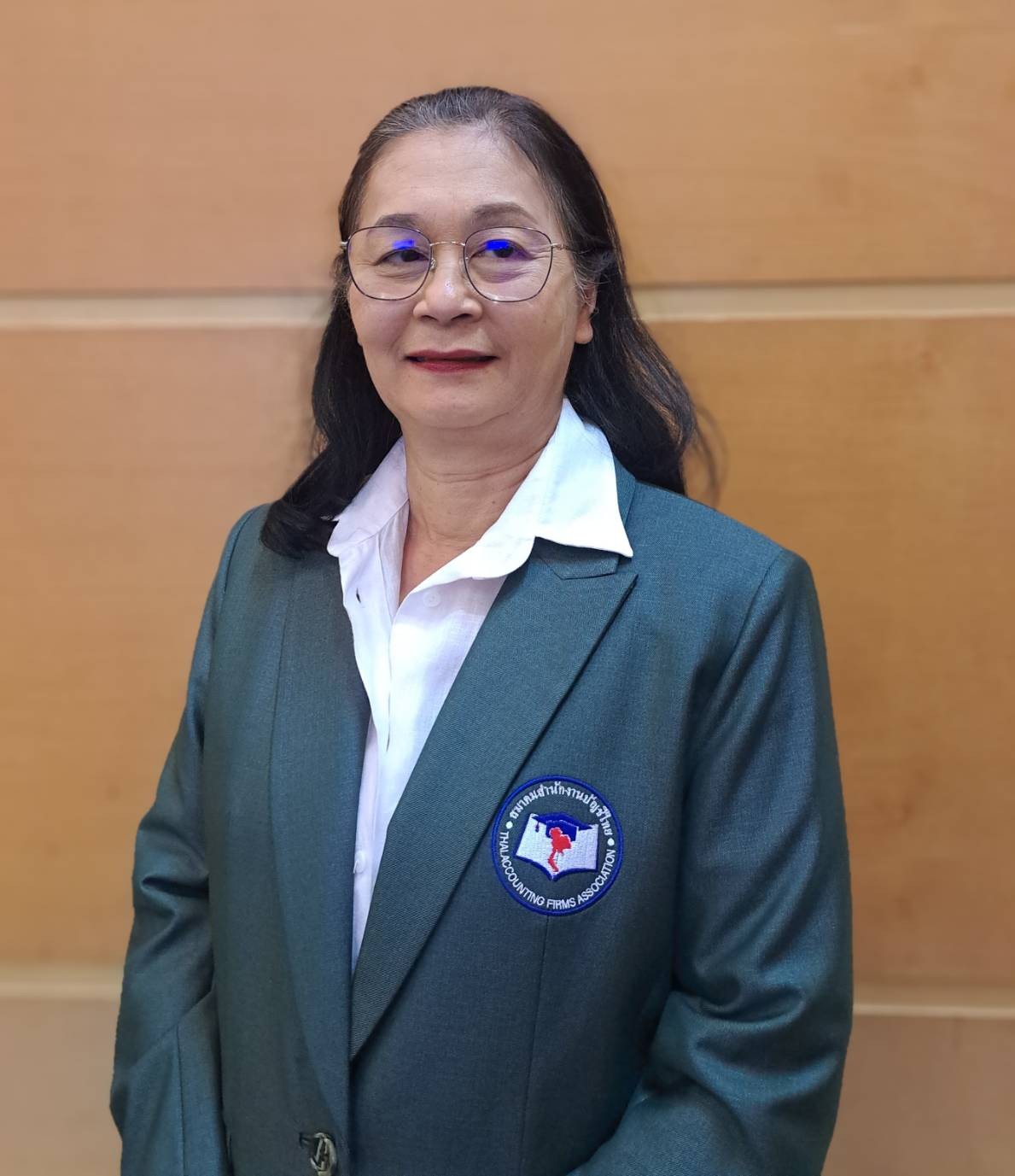 นางสาวเพชรา สงวนยวง