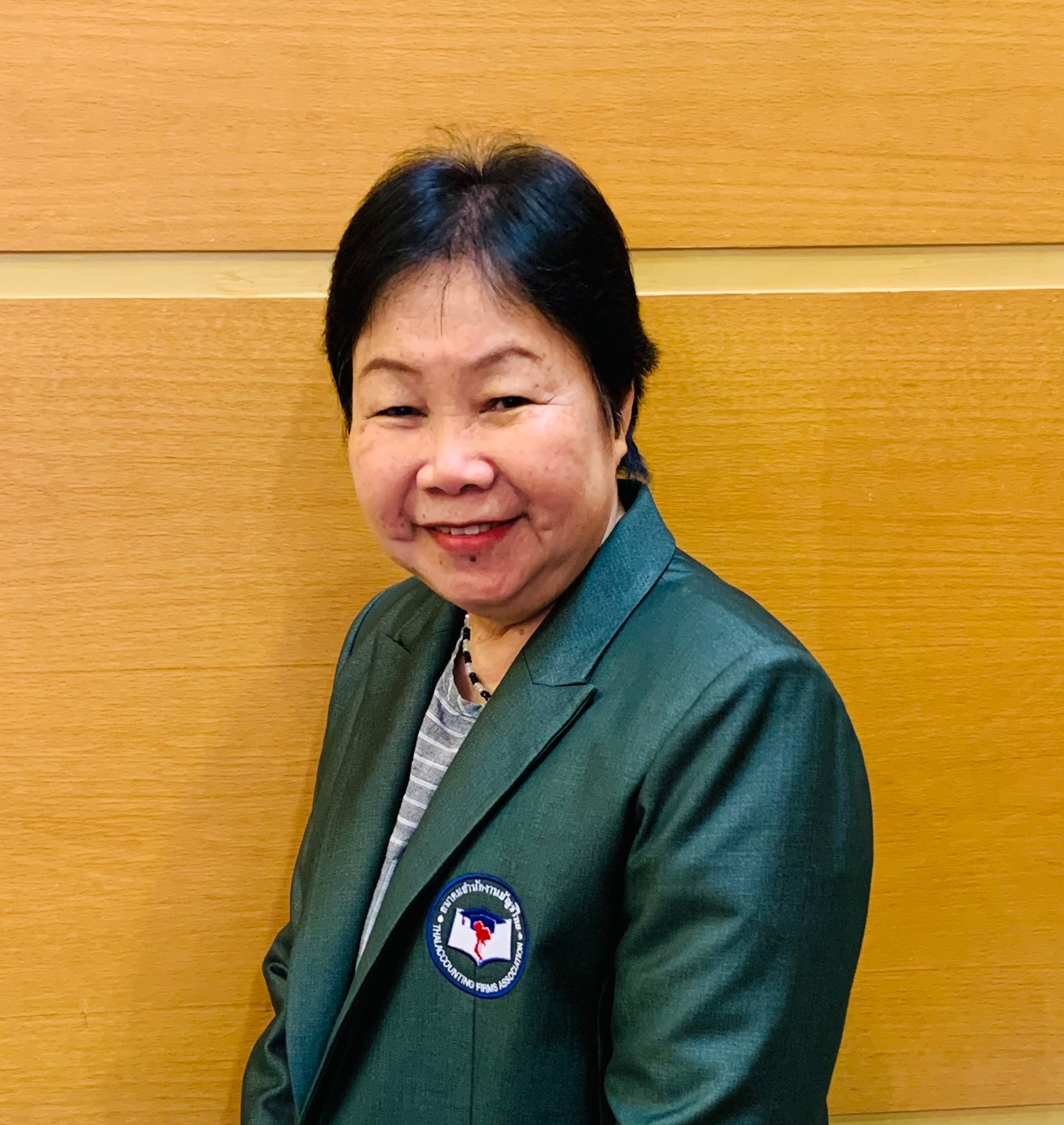 นางอนงค์ นิโรจน์สุวรรณ